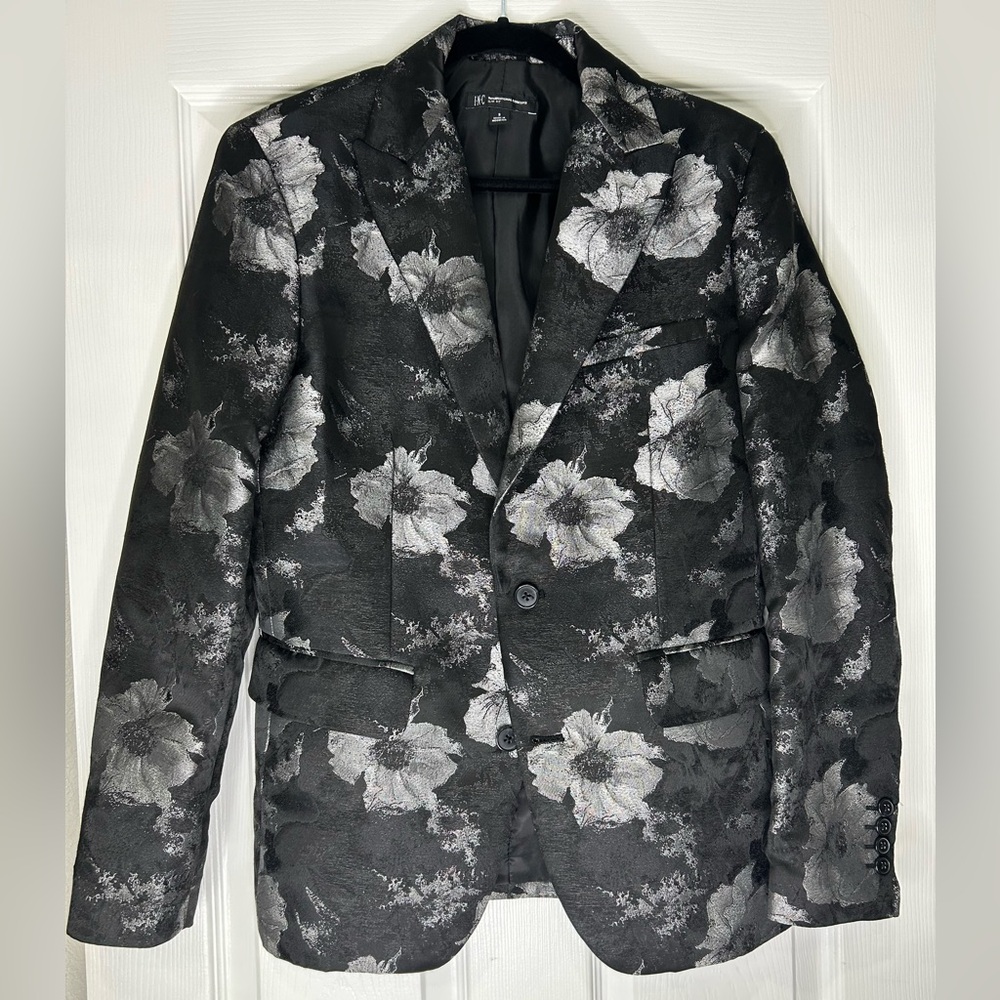 EUC INC International Concepts Black and Gray Floral Blazer